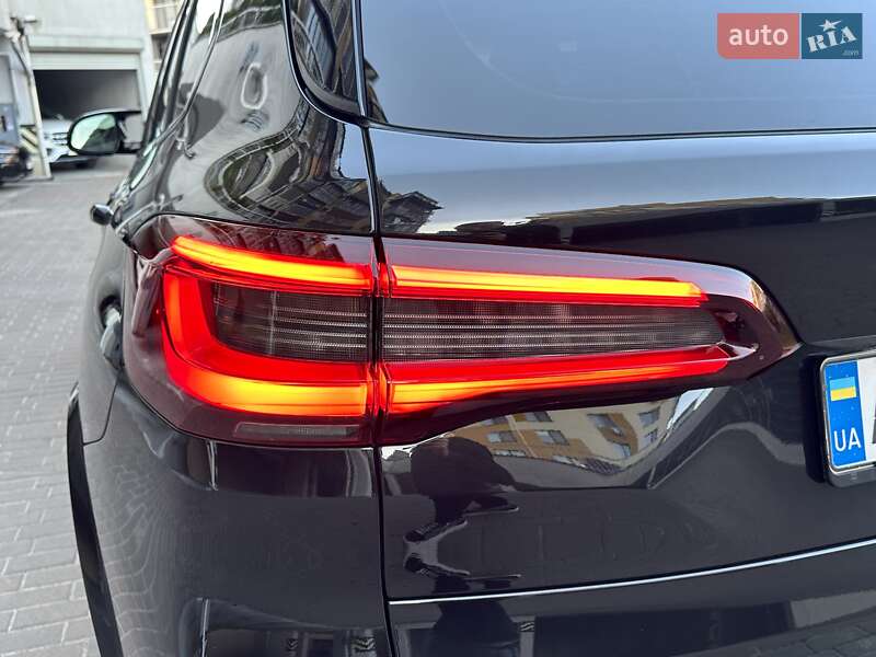Внедорожник / Кроссовер BMW X5 M 2021 в Киеве