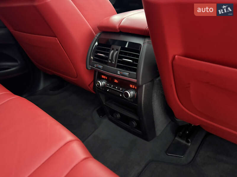 Позашляховик / Кросовер BMW X5 M 2017 в Києві фото 37 Позашляховик / Кросовер BMW X5 M 2017 в Києві