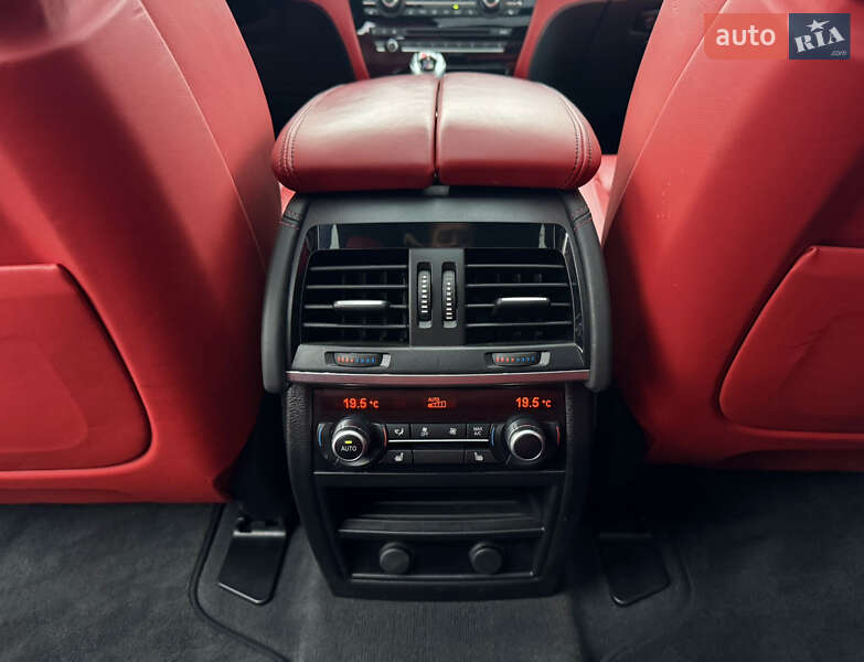 Позашляховик / Кросовер BMW X5 M 2017 в Києві фото 38 Позашляховик / Кросовер BMW X5 M 2017 в Києві