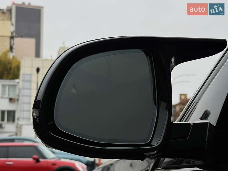 Внедорожник / Кроссовер BMW X5 M 2022 в Киеве