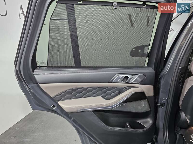 Внедорожник / Кроссовер BMW X5 M 2021 в Киеве