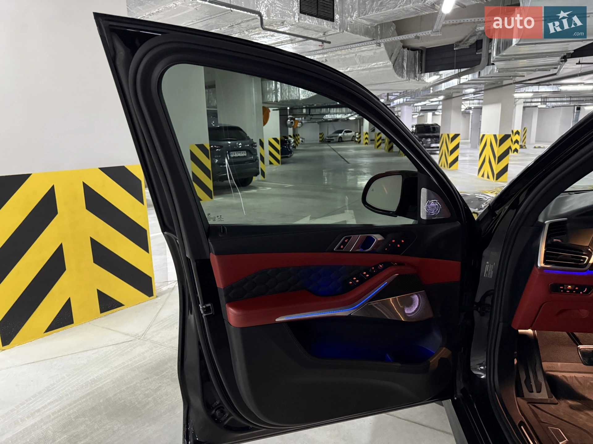 2022 BMW X5 M - мініатюра 21
