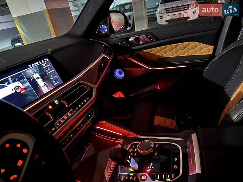 Внедорожник / Кроссовер BMW X5 M 2022 в Киеве