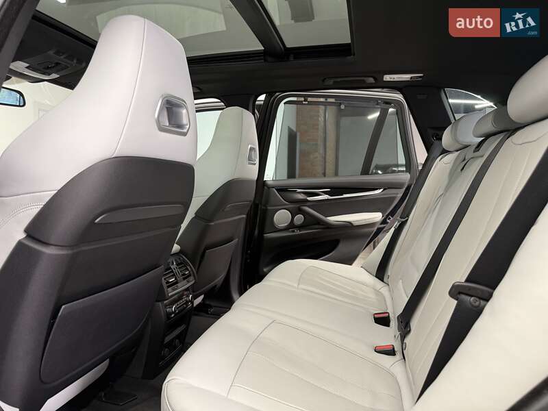 Внедорожник / Кроссовер BMW X5 M 2016 в Киеве