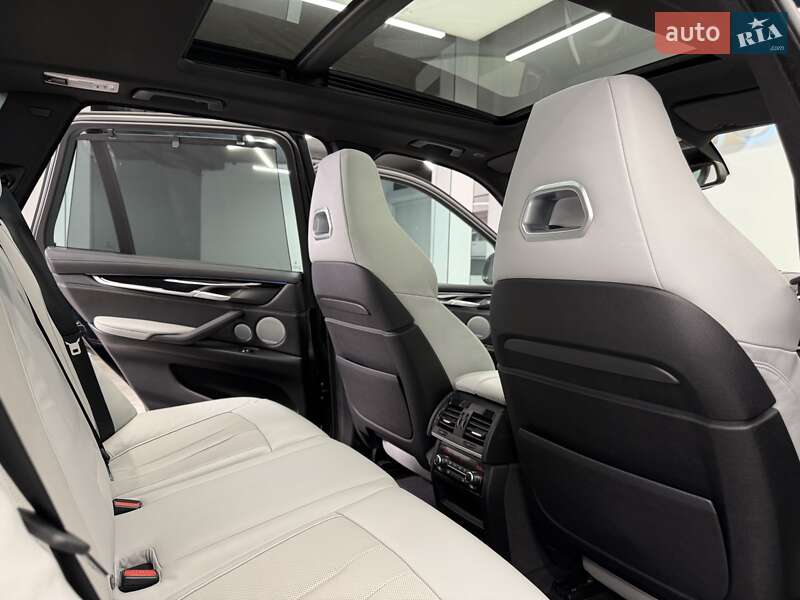 Внедорожник / Кроссовер BMW X5 M 2016 в Киеве