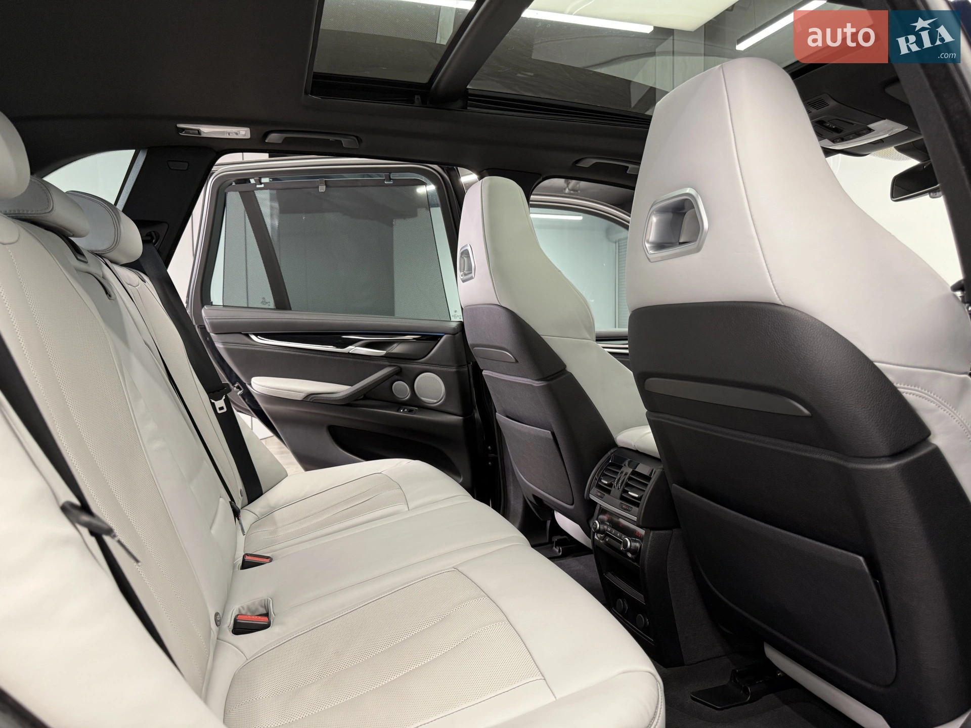 2016 BMW X5 M - мініатюра 46