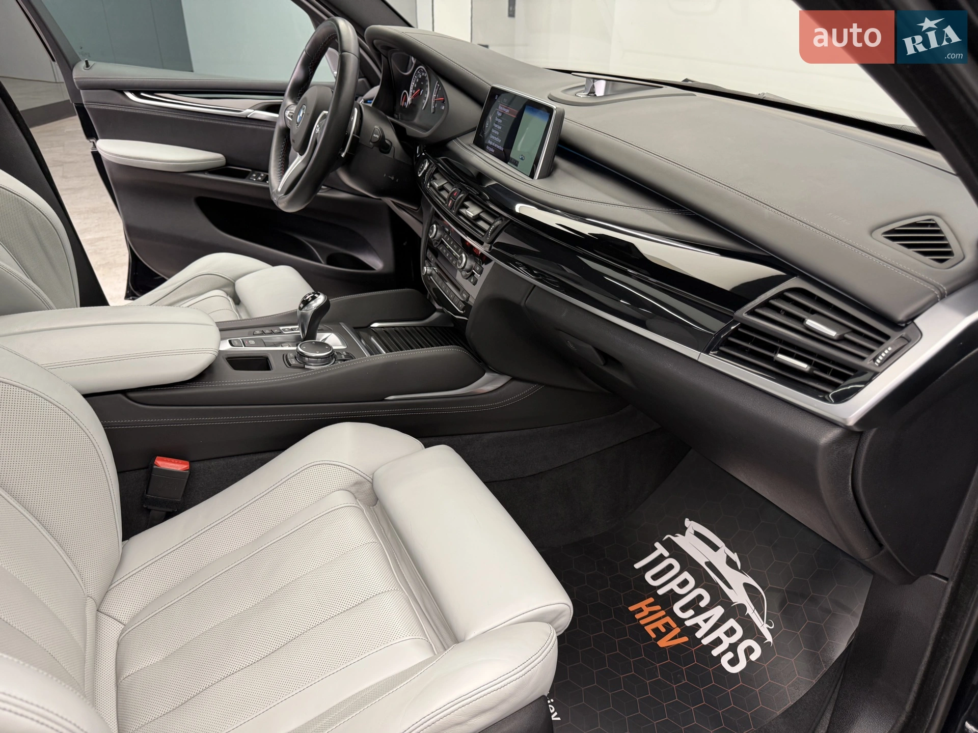 2016 BMW X5 M - мініатюра 54