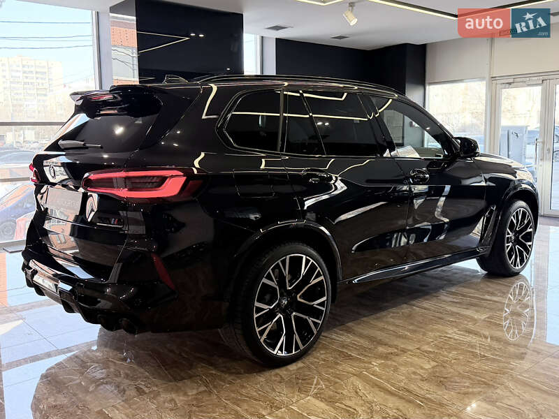 Внедорожник / Кроссовер BMW X5 M 2022 в Киеве