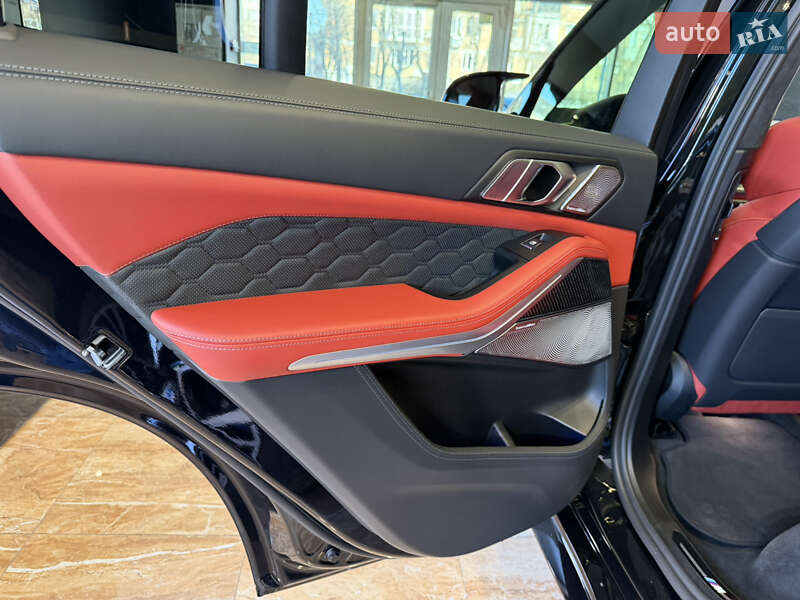 Внедорожник / Кроссовер BMW X5 M 2022 в Киеве