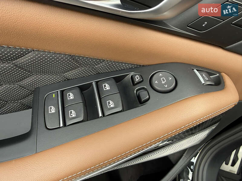 Внедорожник / Кроссовер BMW X5 M 2022 в Киеве