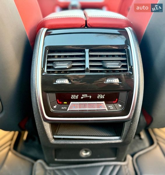 Позашляховик / Кросовер BMW X5 M 2021 в Дніпрі