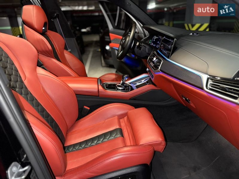Внедорожник / Кроссовер BMW X5 M 2022 в Киеве