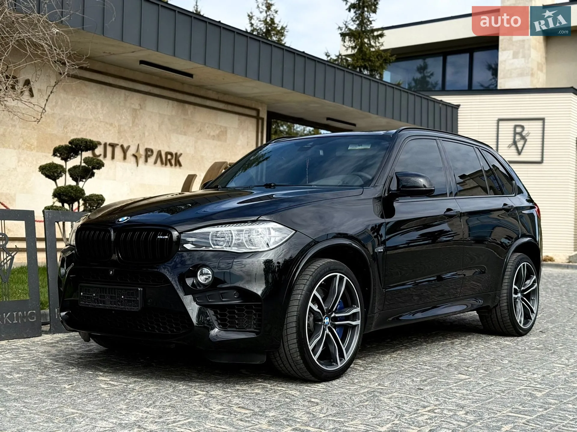2016 BMW X5 M - мініатюра 9