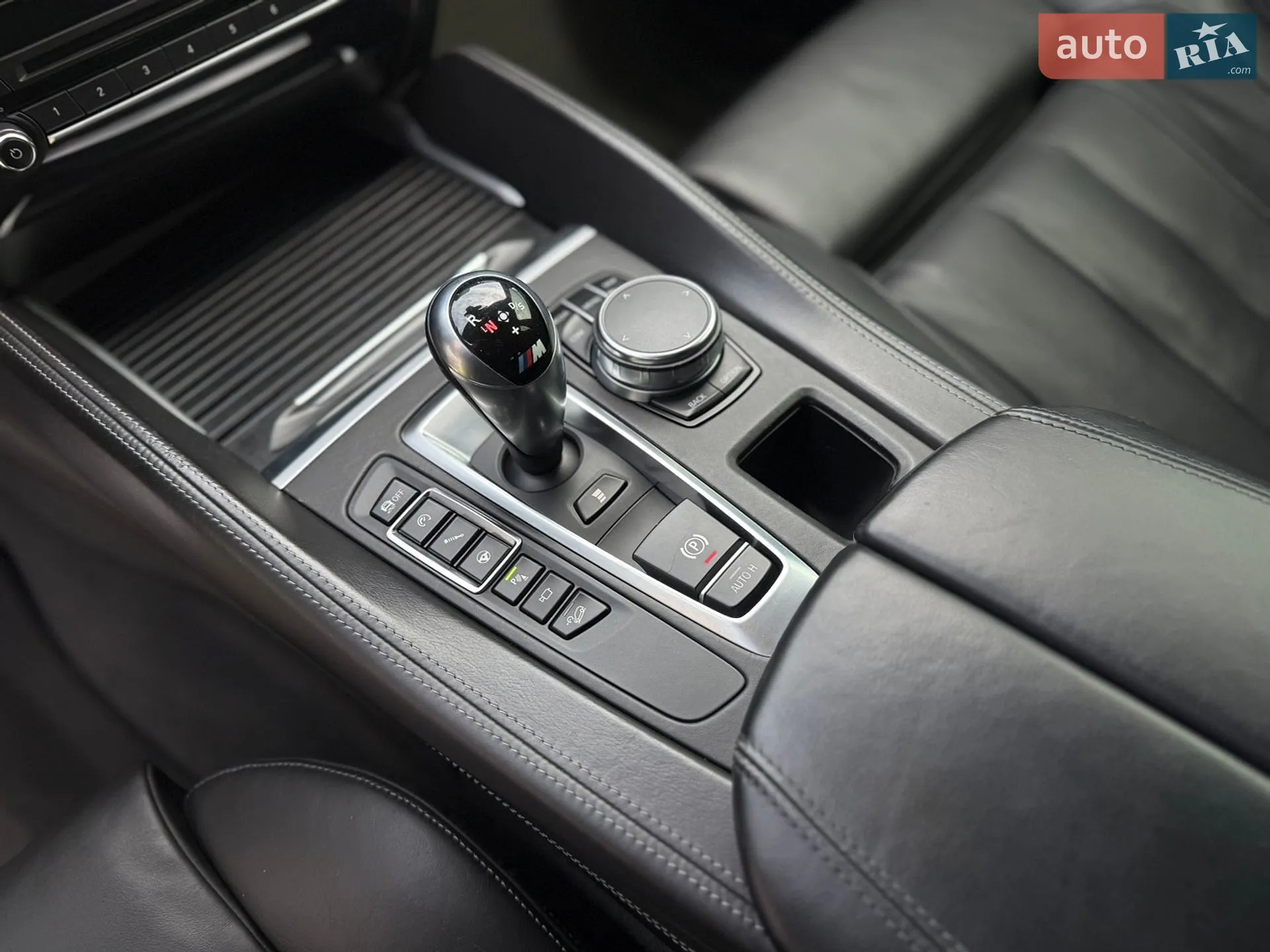 2016 BMW X5 M - мініатюра 47