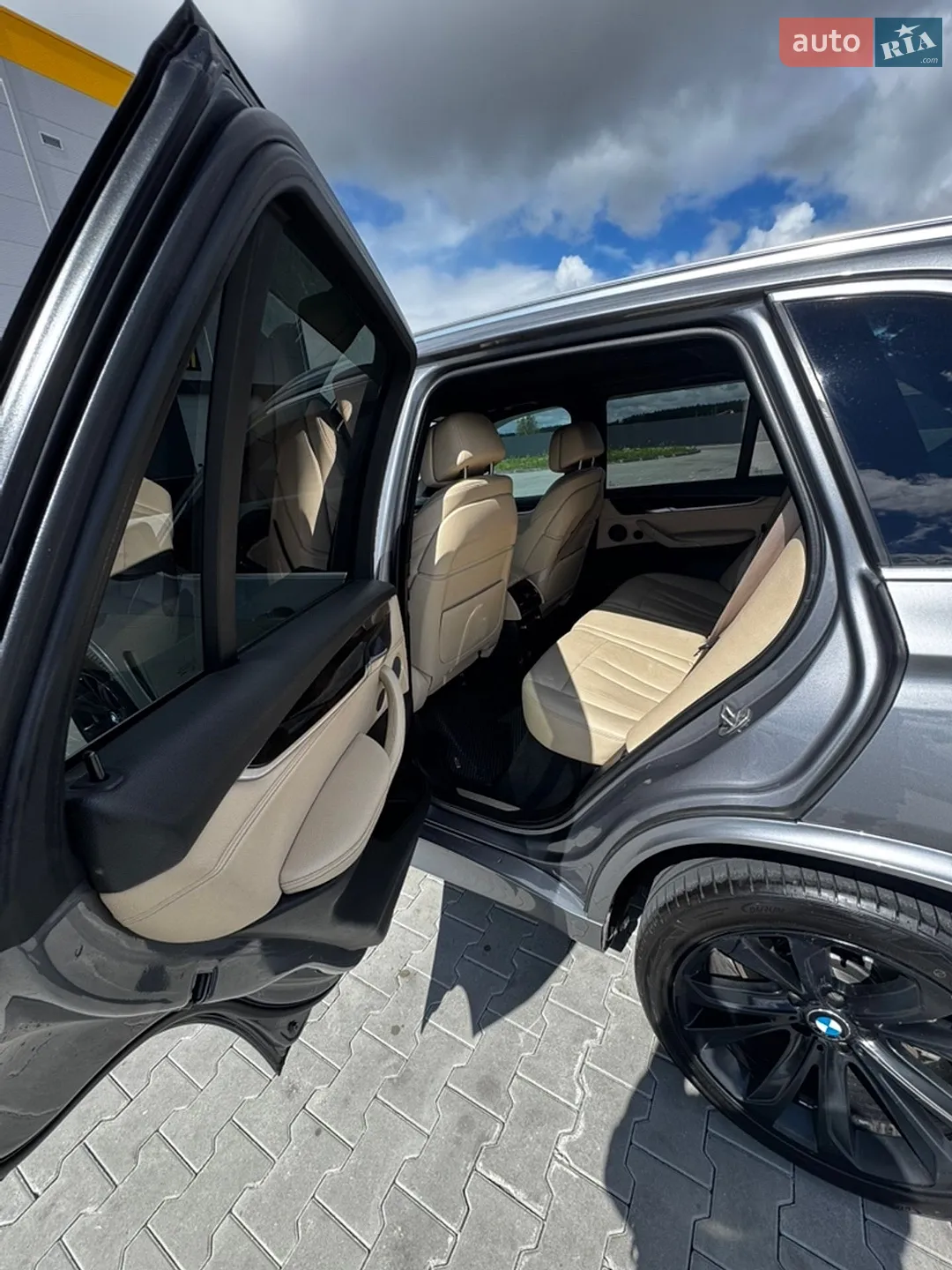 2017 BMW X5 M - мініатюра 10