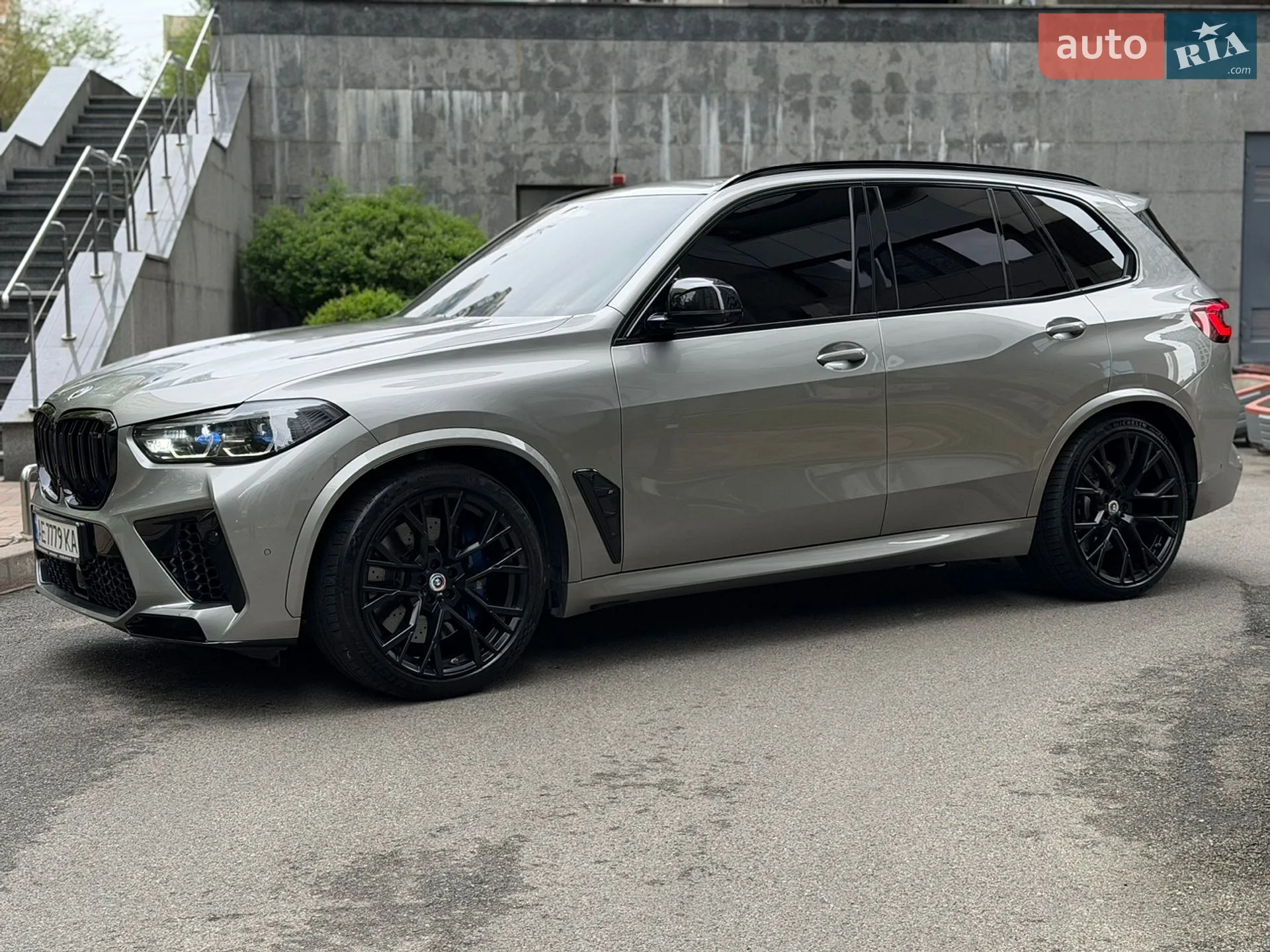 2022 BMW X5 M - мініатюра 2