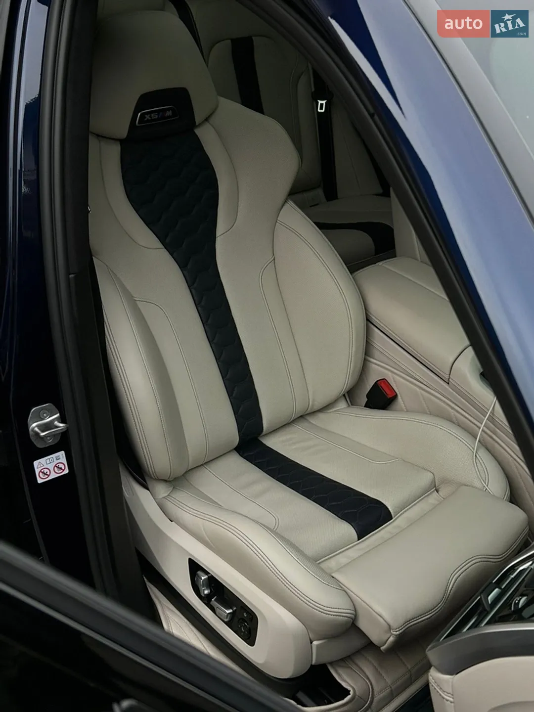 2022 BMW X5 M - мініатюра 27