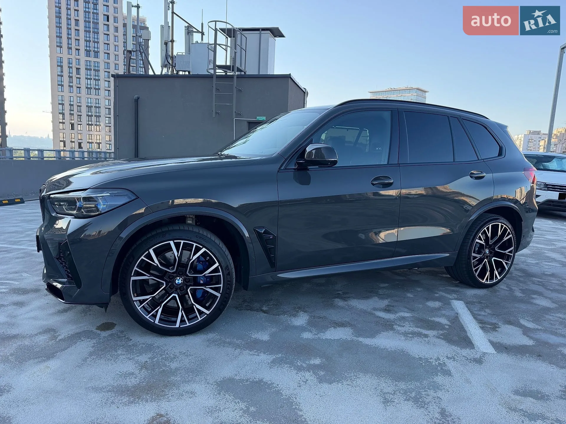 2022 BMW X5 M - мініатюра 9
