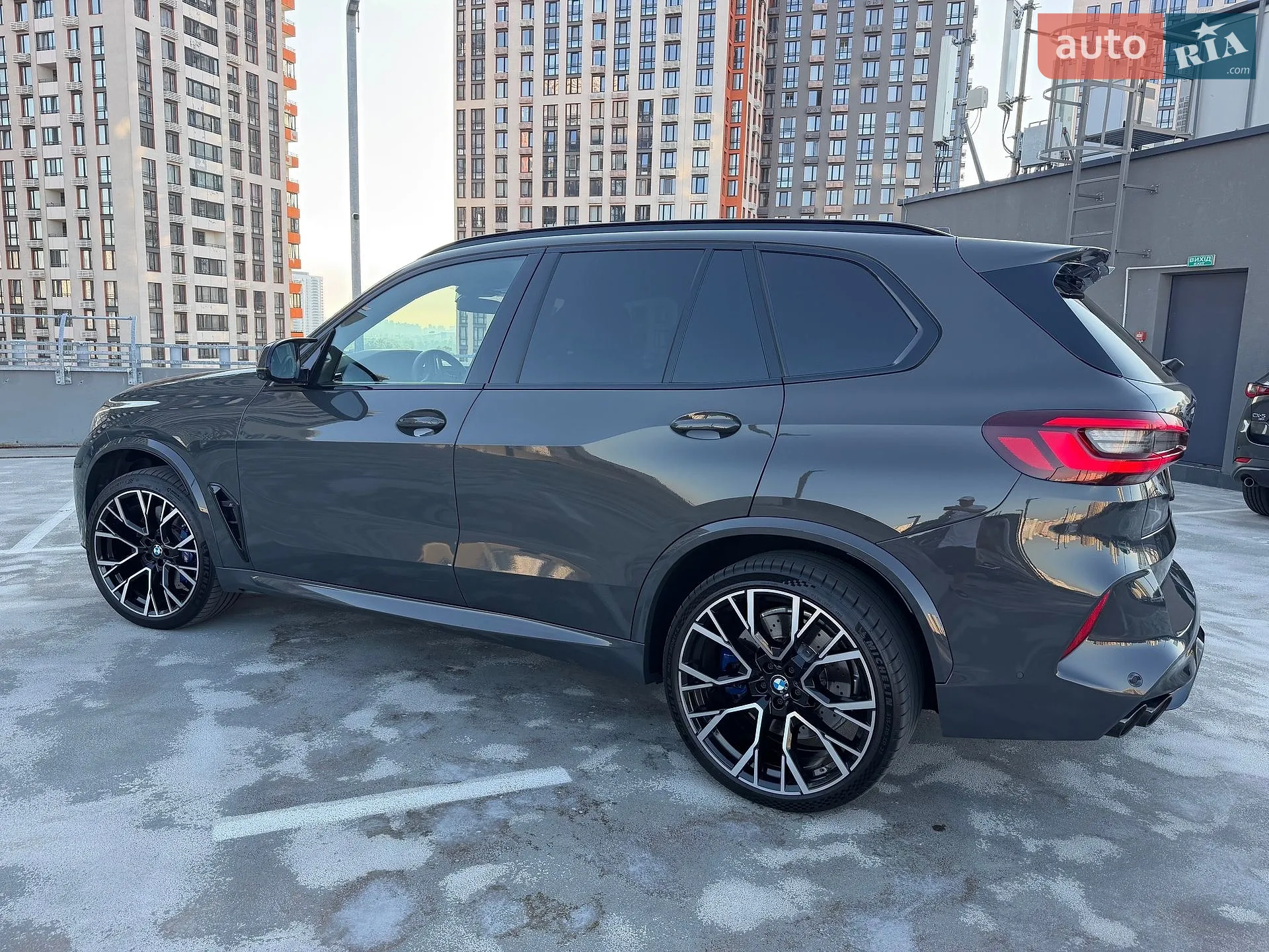 2022 BMW X5 M - мініатюра 39