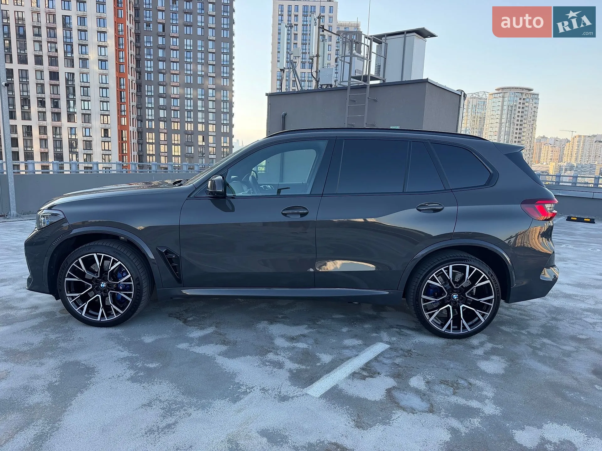 2022 BMW X5 M - мініатюра 43