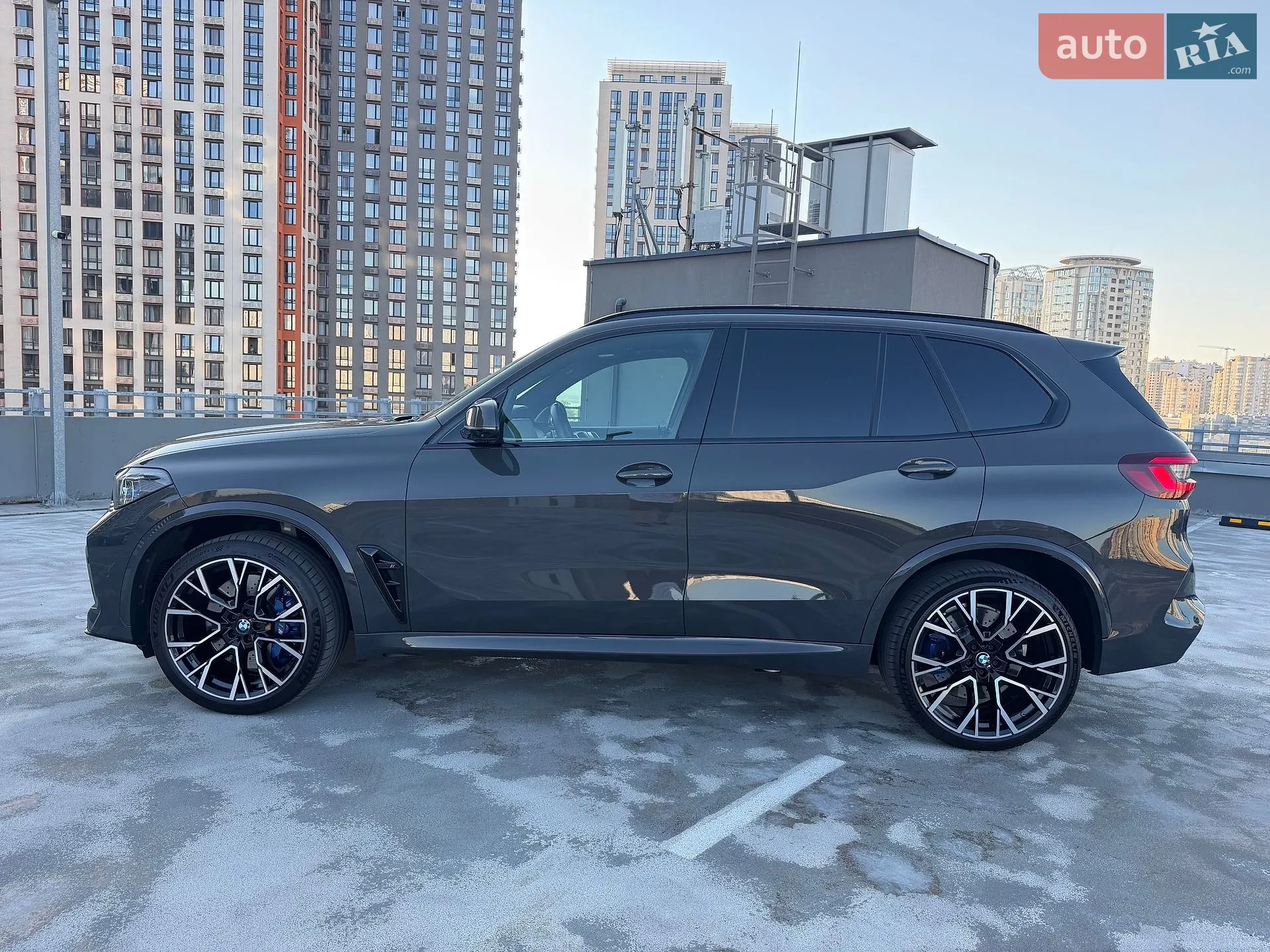 2022 BMW X5 M - мініатюра 44