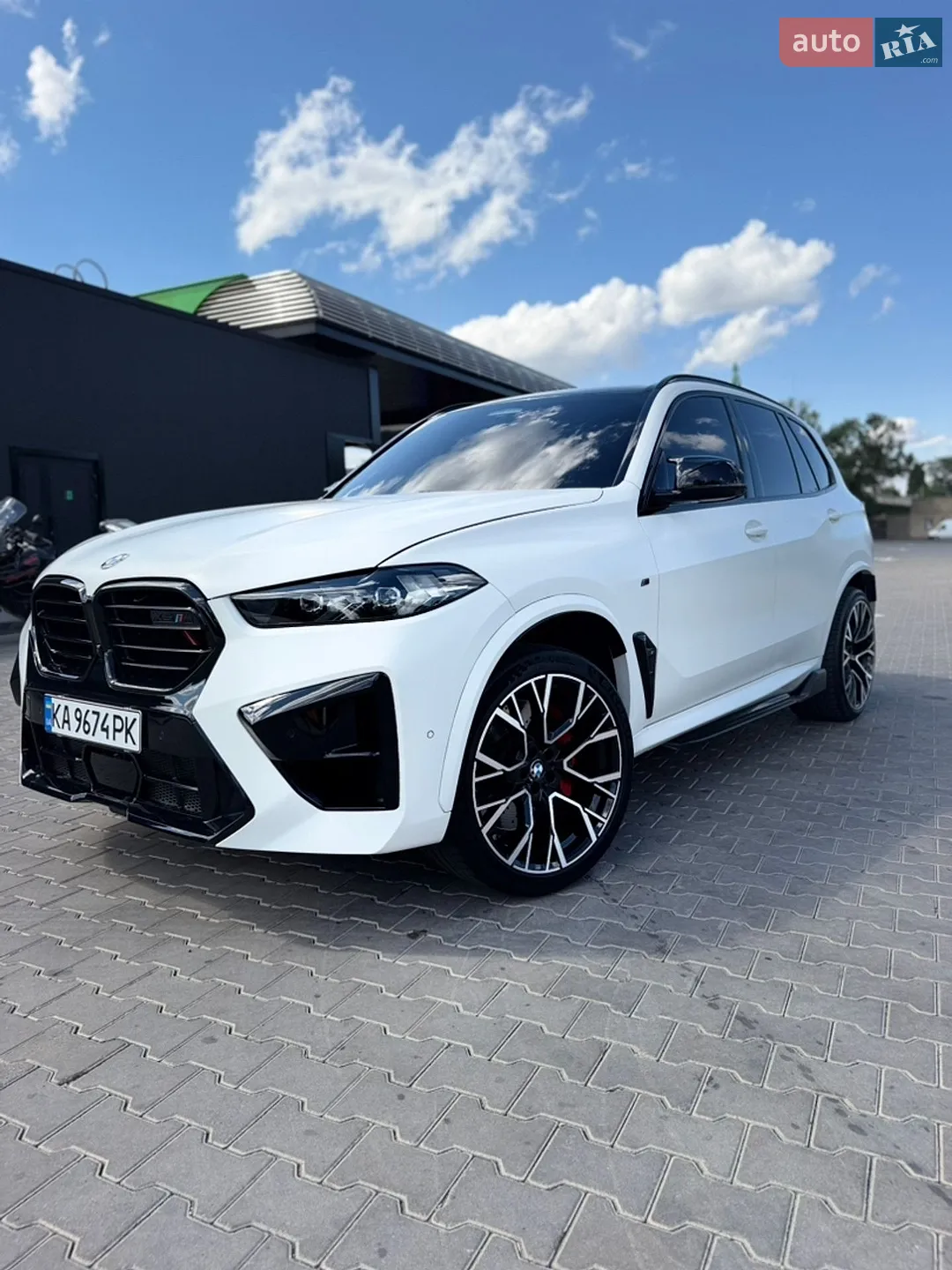 2021 BMW X5 M - мініатюра 9