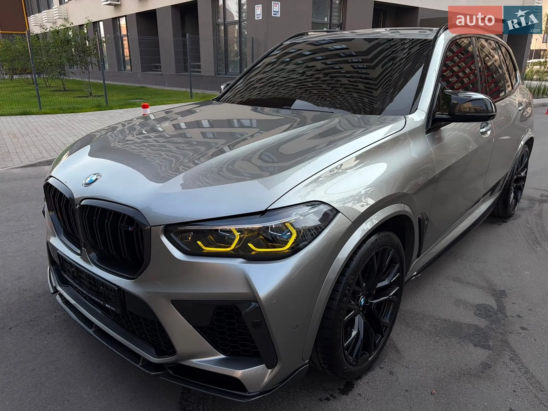 2022 BMW X5 M - мініатюра 8
