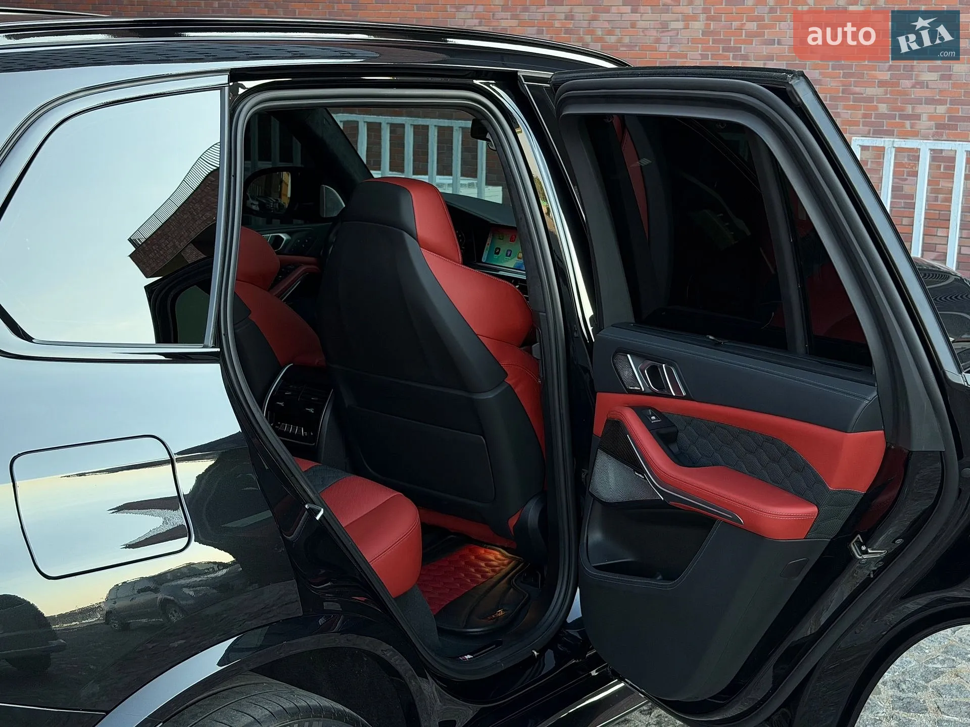 2022 BMW X5 M - мініатюра 38