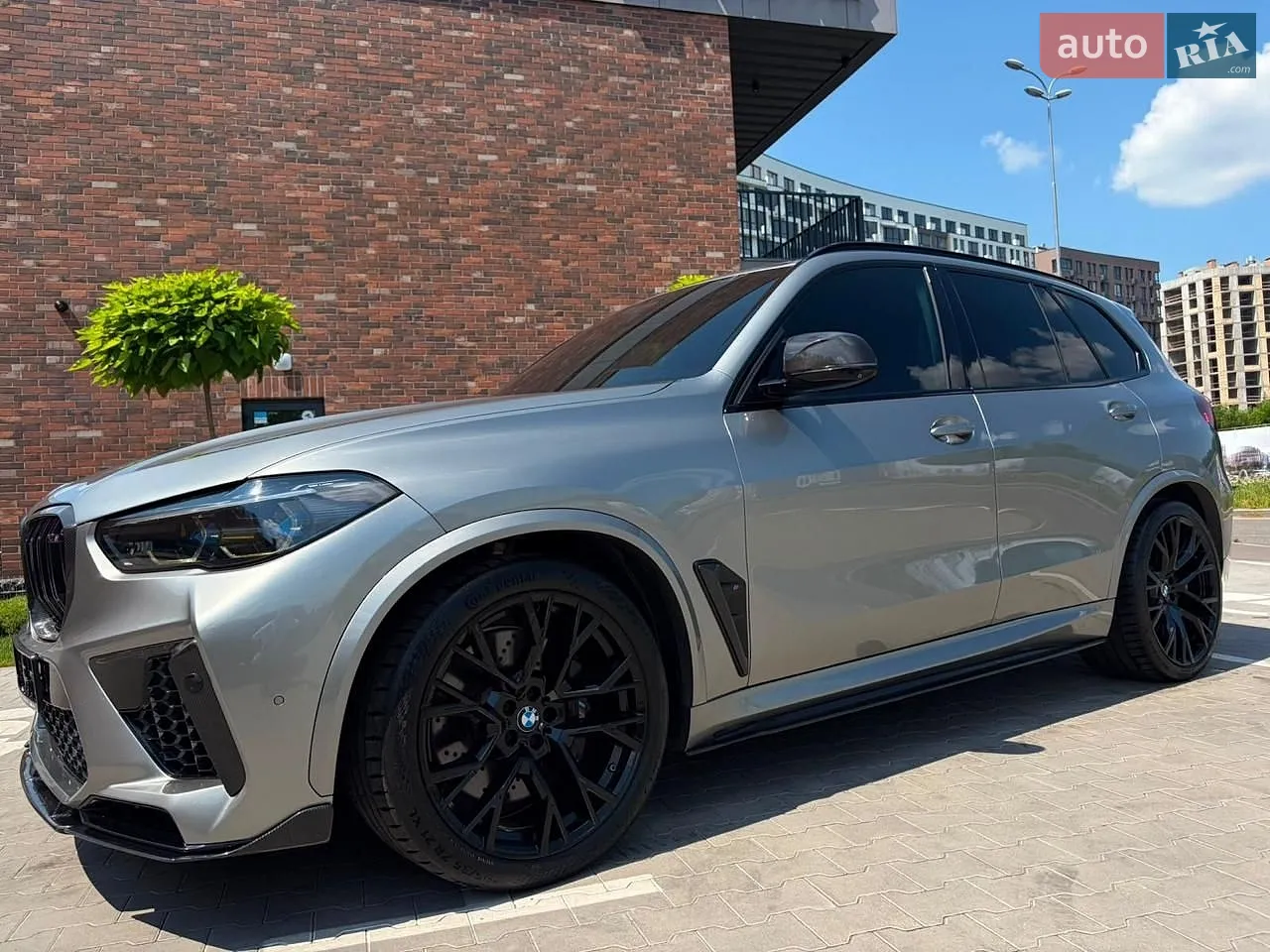 2022 BMW X5 M - мініатюра 17