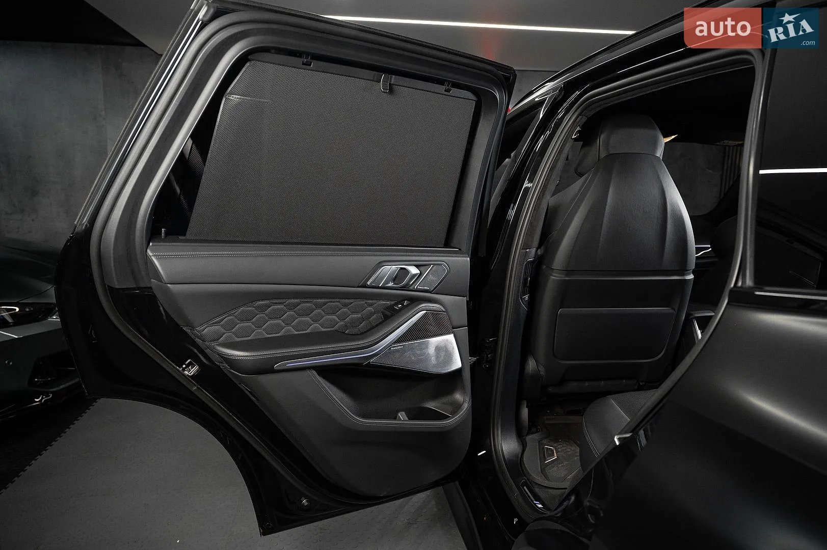 2022 BMW X5 M - мініатюра 28