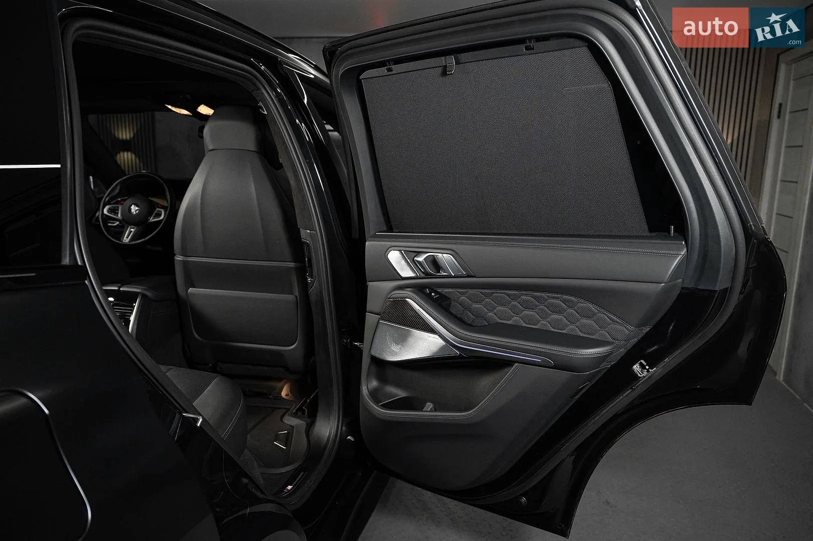 2022 BMW X5 M - мініатюра 30
