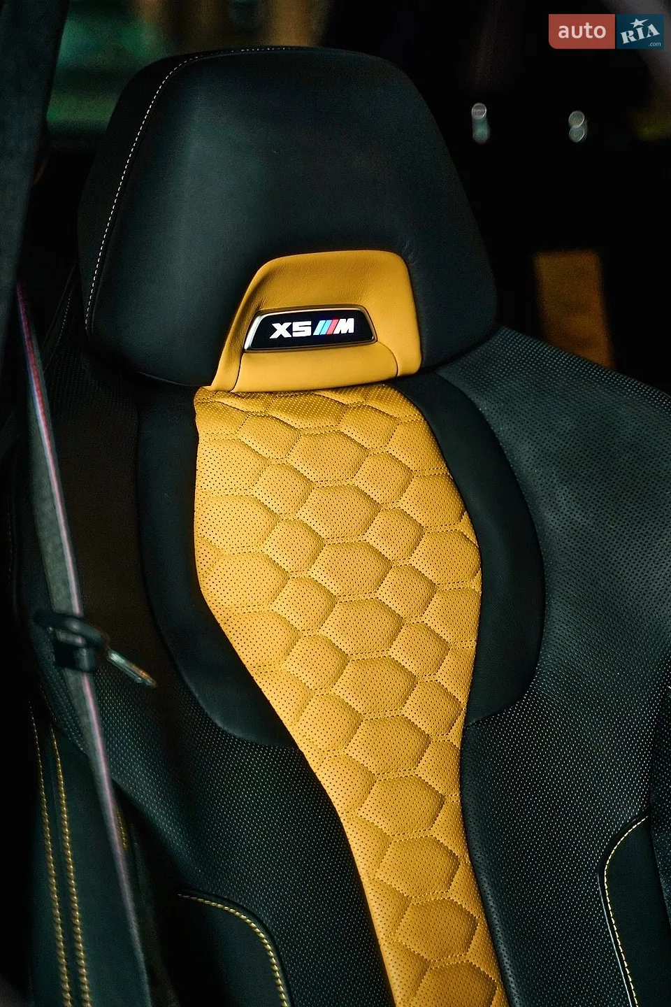 2023 BMW X5 M - мініатюра 23
