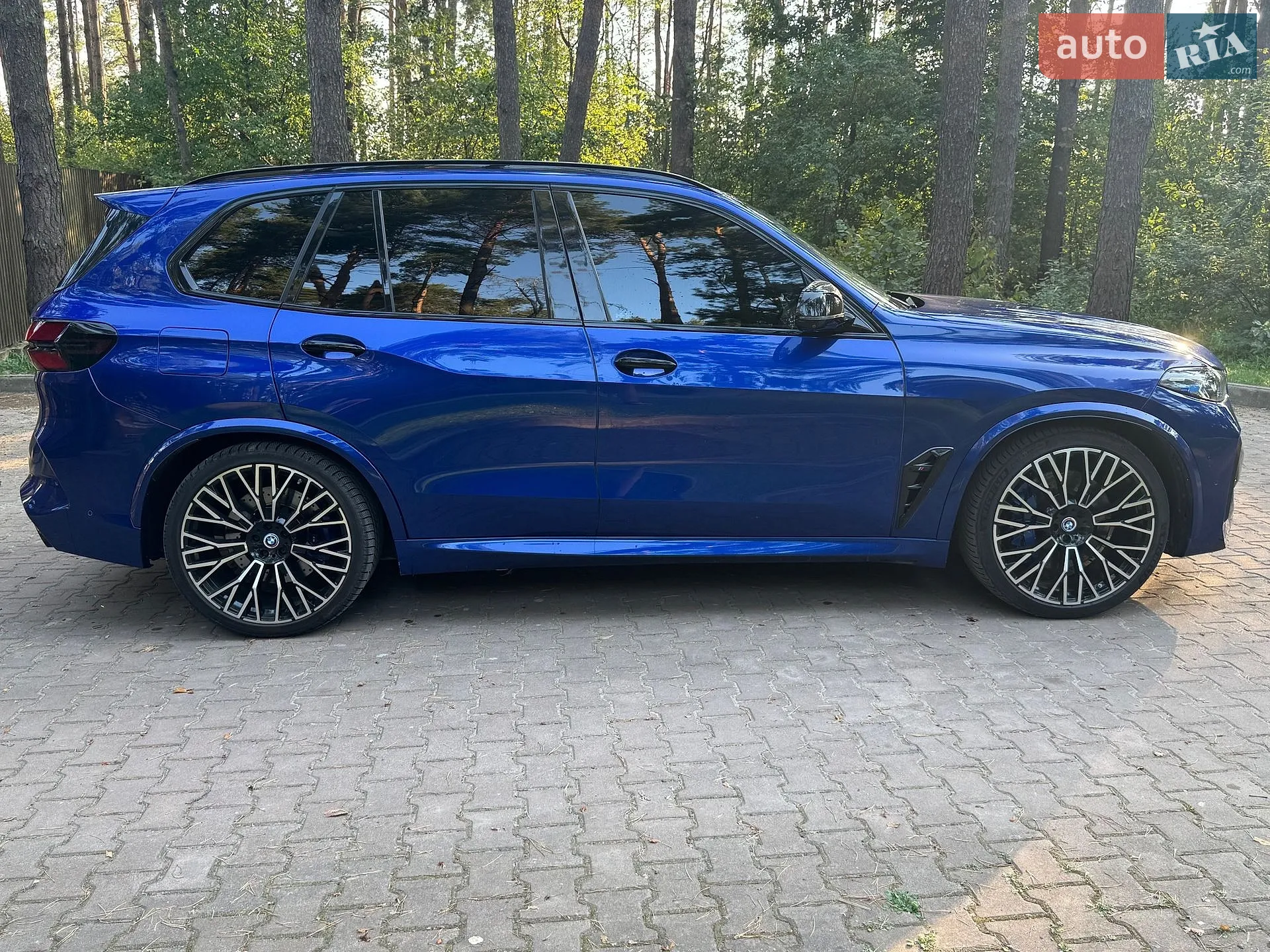 2020 BMW X5 M - мініатюра 3