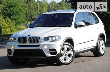 Внедорожник / Кроссовер BMW X5 2011 в Ровно