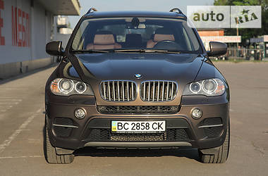 Позашляховик / Кросовер BMW X5 2011 в Львові