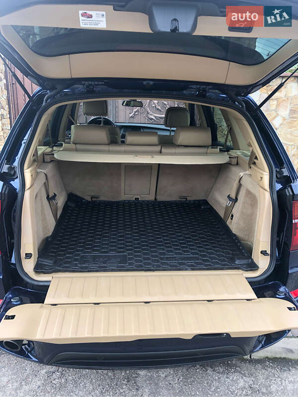 Позашляховик / Кросовер BMW X5 2011 в Рівному