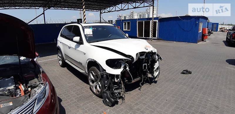 Внедорожник / Кроссовер BMW X5 2013 в Киеве