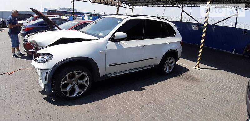 Внедорожник / Кроссовер BMW X5 2013 в Киеве