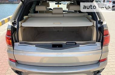 Позашляховик / Кросовер BMW X5 2011 в 