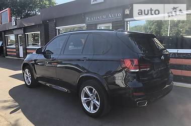 Позашляховик / Кросовер BMW X5 2016 в 