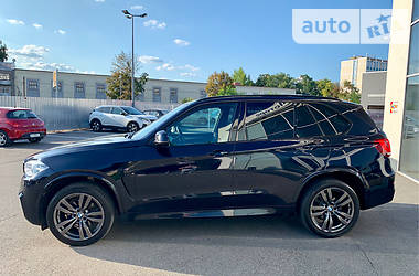 Позашляховик / Кросовер BMW X5 2015 в  фото 5 Позашляховик / Кросовер BMW X5 2015 в