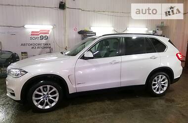 Позашляховик / Кросовер BMW X5 2015 в 
