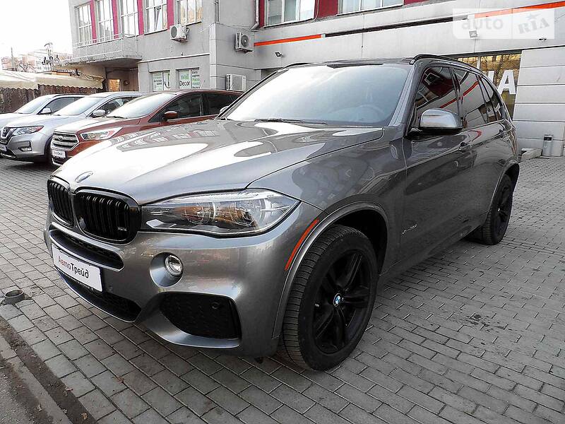 Позашляховик / Кросовер BMW X5 2014 в 
