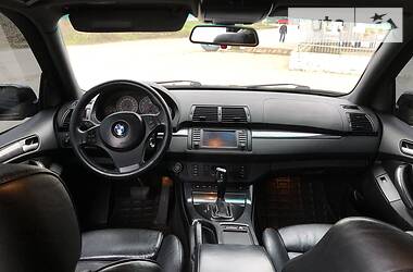Позашляховик / Кросовер BMW X5 2002 в 