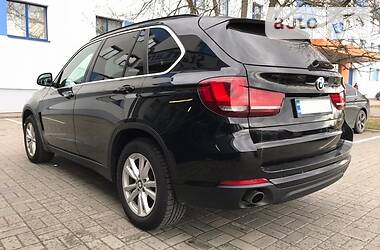Позашляховик / Кросовер BMW X5 2016 в 