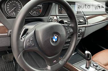 Позашляховик / Кросовер BMW X5 2013 в 