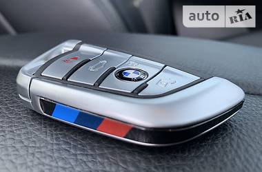 Позашляховик / Кросовер BMW X5 2014 в 