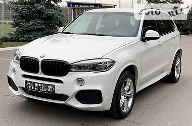 Позашляховик / Кросовер BMW X5 2017 в 