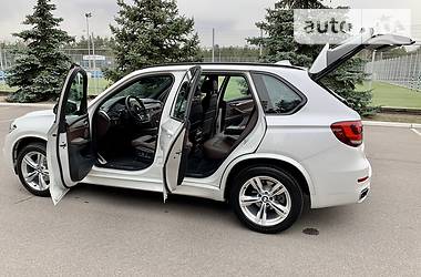 Позашляховик / Кросовер BMW X5 2017 в 