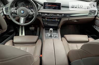 Позашляховик / Кросовер BMW X5 2017 в 